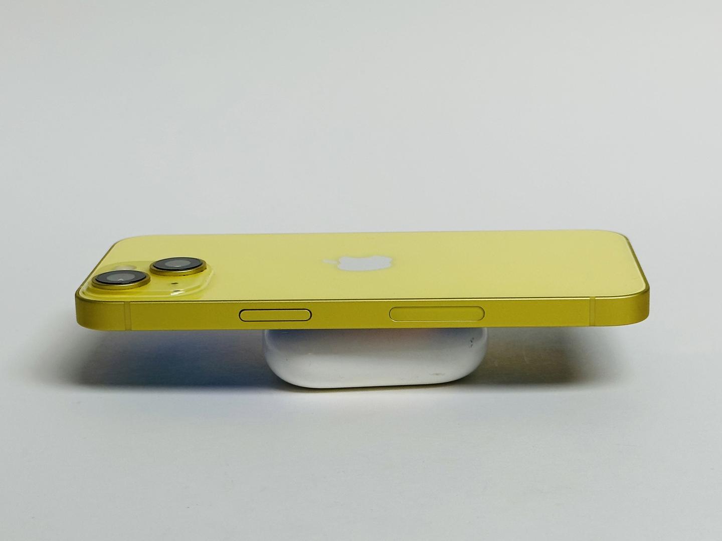 Apple iPhone 14 - Unlocked, 128GB, Yellow, A2649 - LAFZ43943 - Swappa