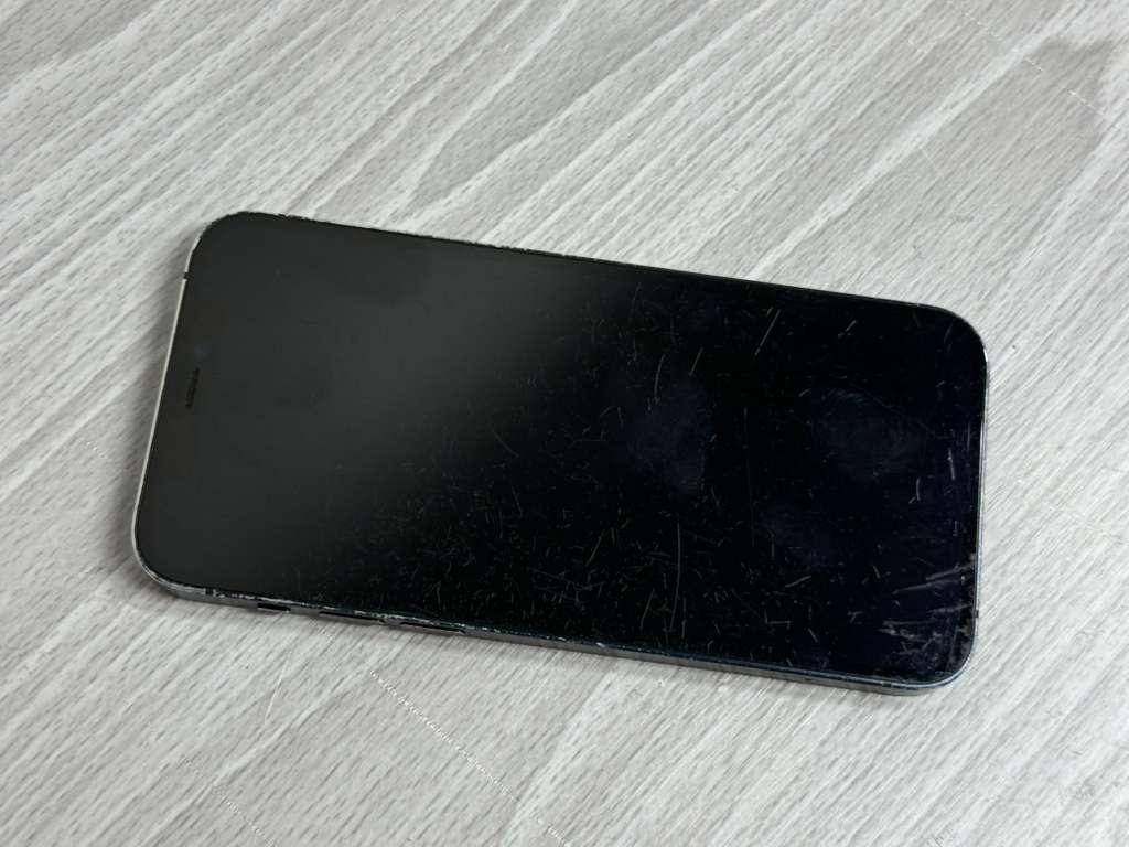 Apple iPhone 12 - Unlocked, 64GB, Black, A2172 - LAGE28716 - Swappa