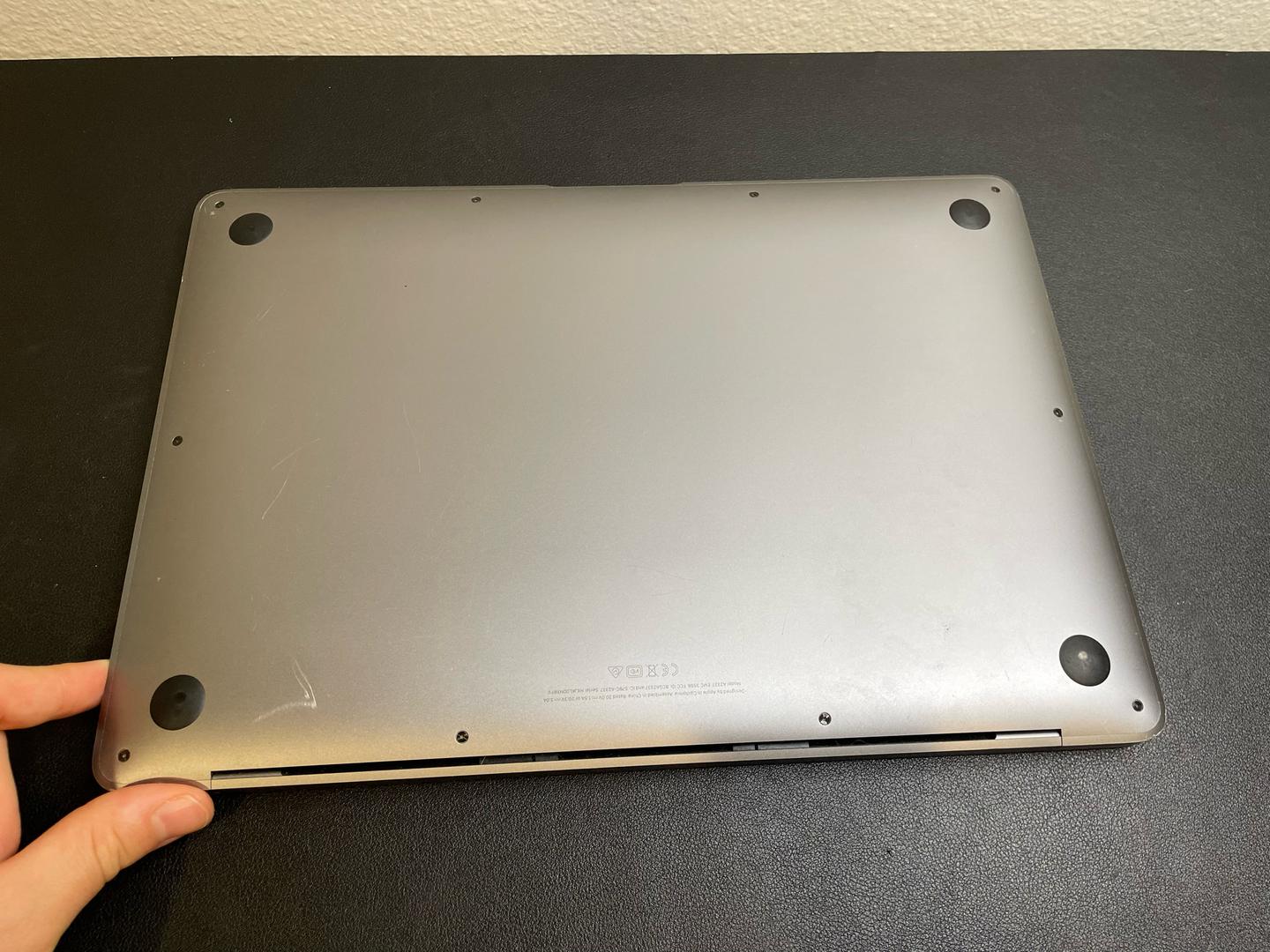 MacBook Air 2020 - 13" - 256 GB, Gris, 8 GB, Apple M1 6