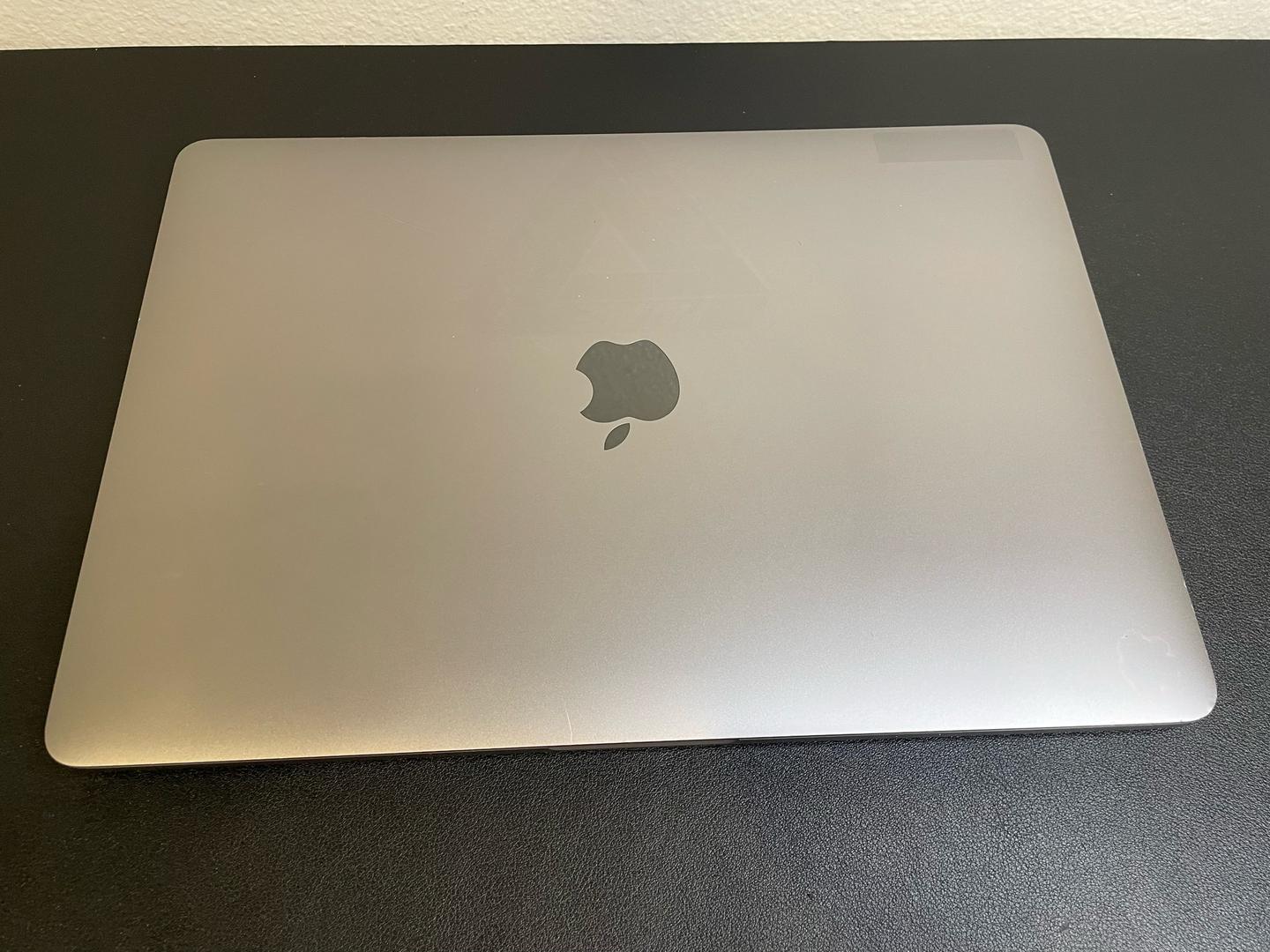 MacBook Pro 2020 - 13" - 512 GB, Gris, 16 GB, Intel Core i7 5