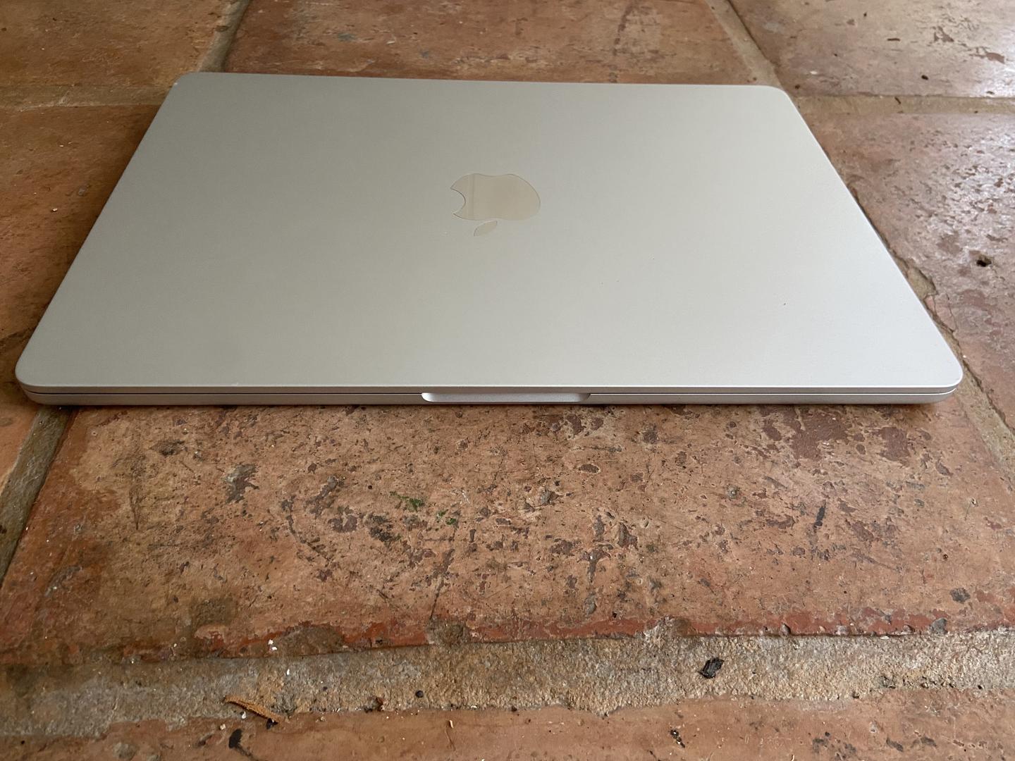 MacBook Air 2026 (M5) - 13 inch - Product Guide, Specs, Prices