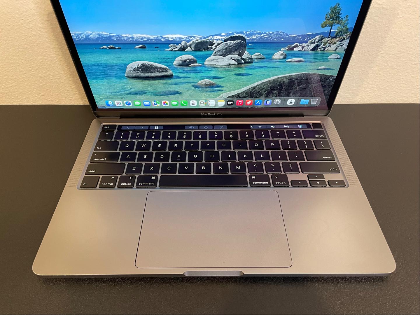 MacBook Pro 2020 - 13" - 512 GB, gris, 16 GB, Intel Core i5 2