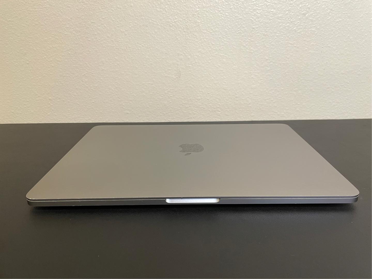 MacBook Pro 2020 - 13" - 512 GB, gris, 16 GB, Intel Core i5 5