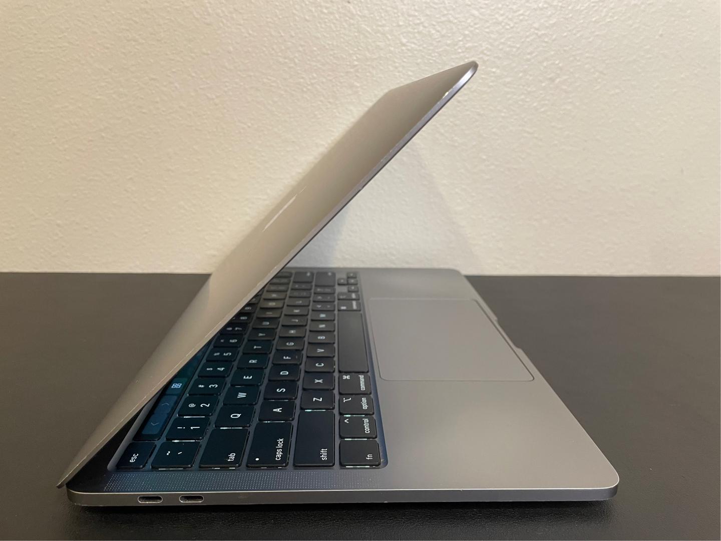 MacBook Pro 2020 - 13" - 512 GB, gris, 16 GB, Intel Core i5 4