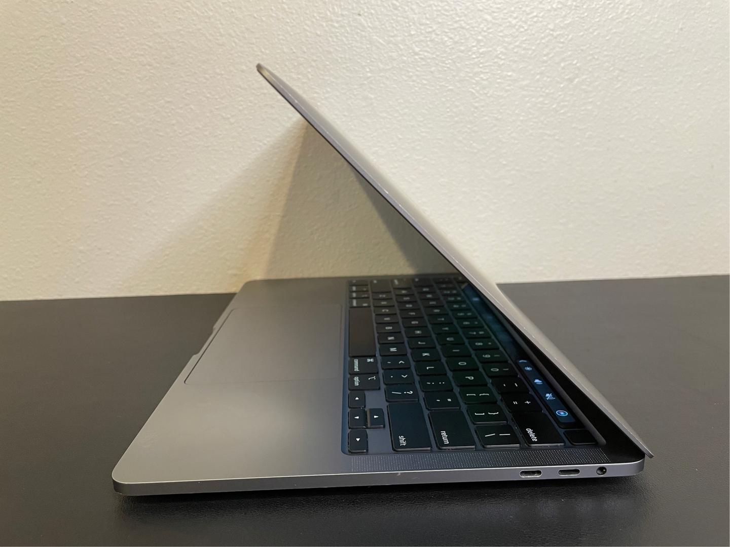 MacBook Pro 2020 - 13" - 512 GB, gris, 16 GB, Intel Core i5 3