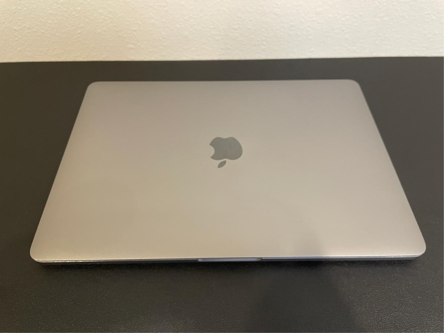 MacBook Pro 2020 - 13" - 512 GB, gris, 16 GB, Intel Core i5 7