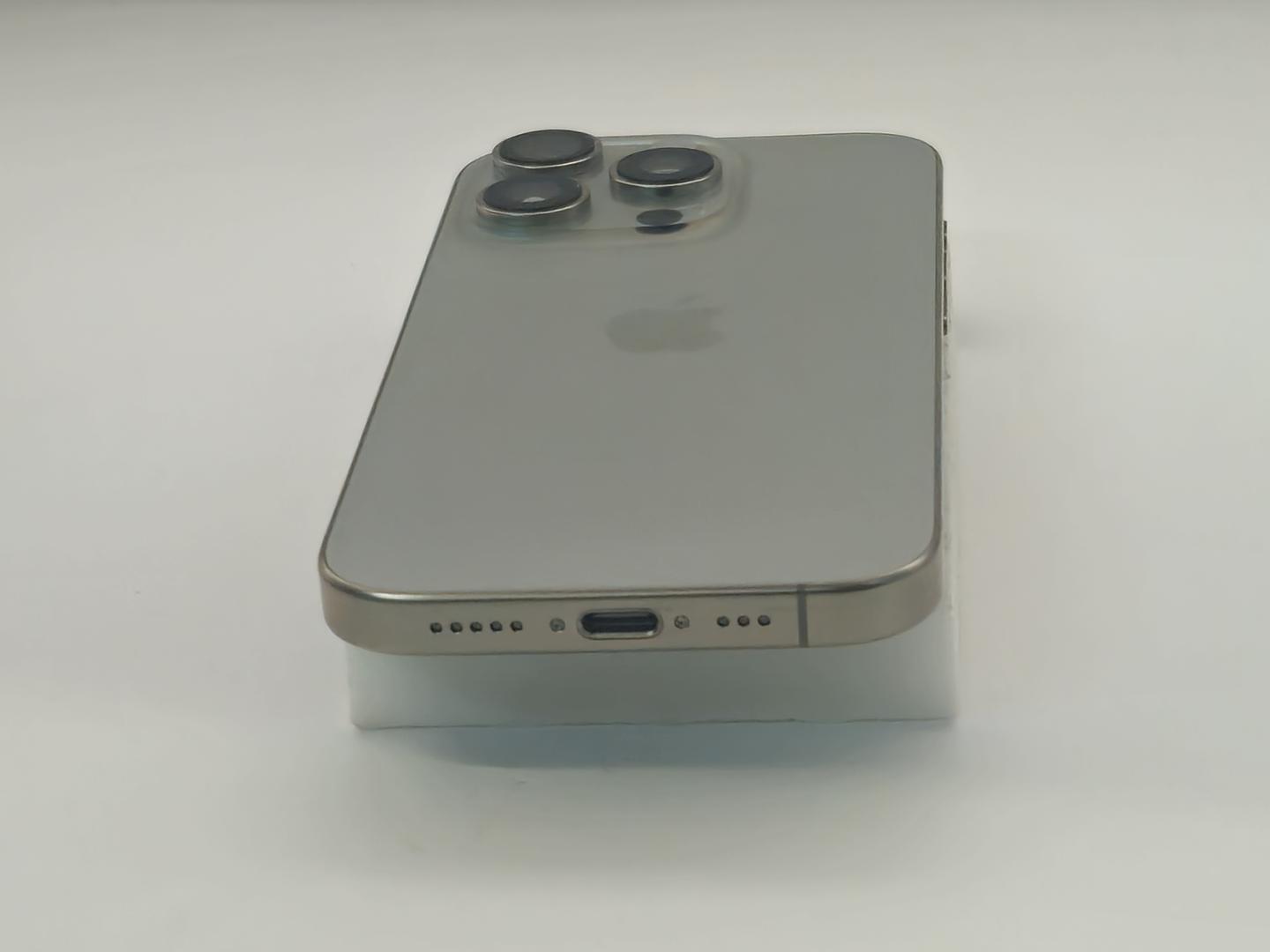 Apple iPhone 16 Pro - AT&T, 256GB, Natural, A3083 - LAHA31950 - Swappa