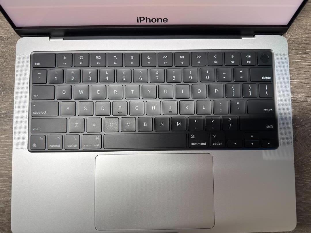 MacBook Pro 2021 - 14" - 512 GB, Plata, 16 GB, Apple M1 Pro 8 núcleos 6