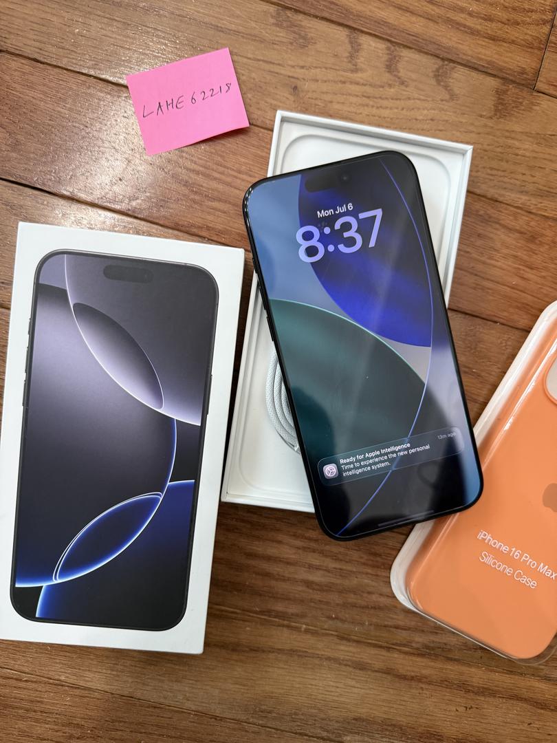Apple iPhone 16 Pro Max - Unlocked, 256GB, Black, A3084