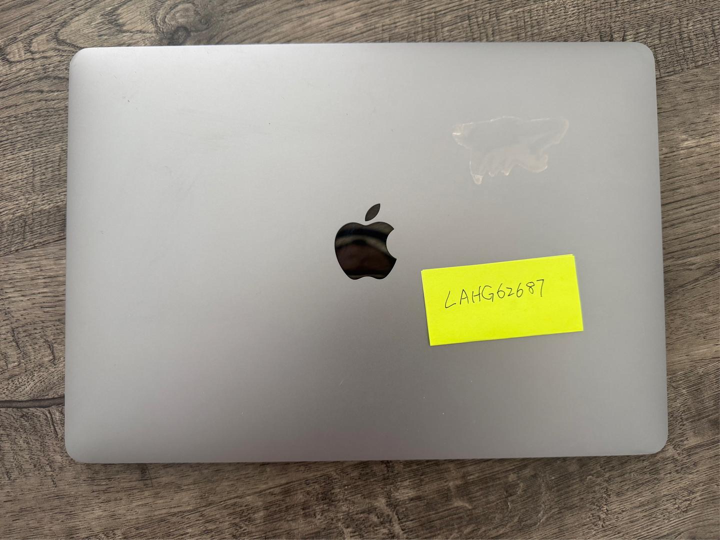 MacBook Pro 2020 - 13" - 256 GB, Gris, 8 GB, Apple M1 5