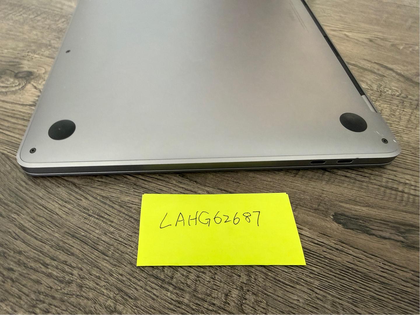 MacBook Pro 2020 - 13" - 256 GB, Gris, 8 GB, Apple M1 8