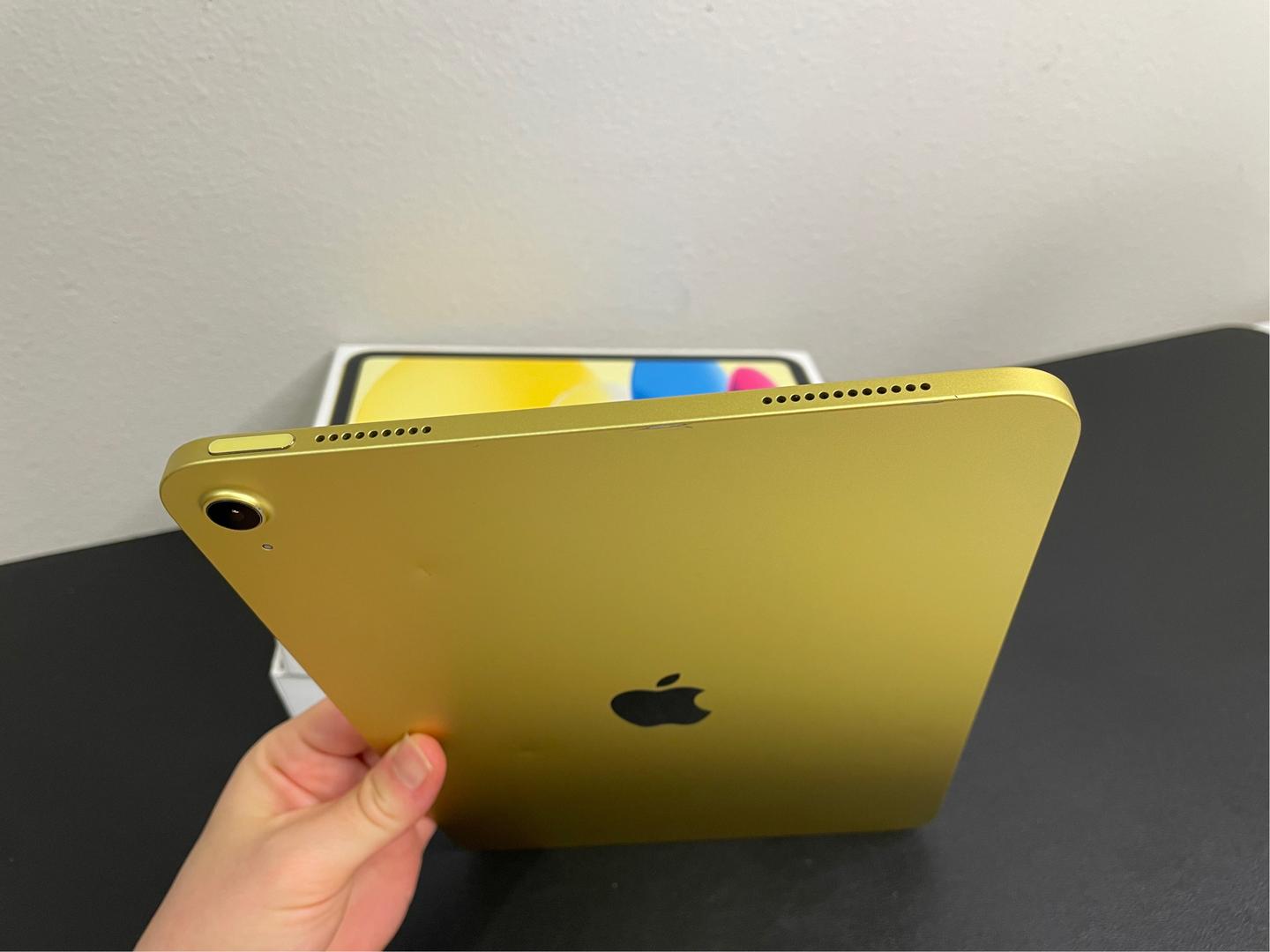 Apple iPad (11th Gen) - Wi-Fi, 128GB, Yellow, A3354 - LAHH42359