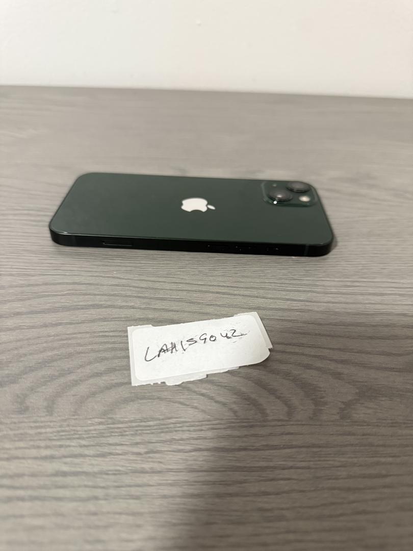 S*）様 iPhone13 Apple iPhone 13 - Spectrum, 128GB, Green, A2482 - LAHI59042 - Swappa