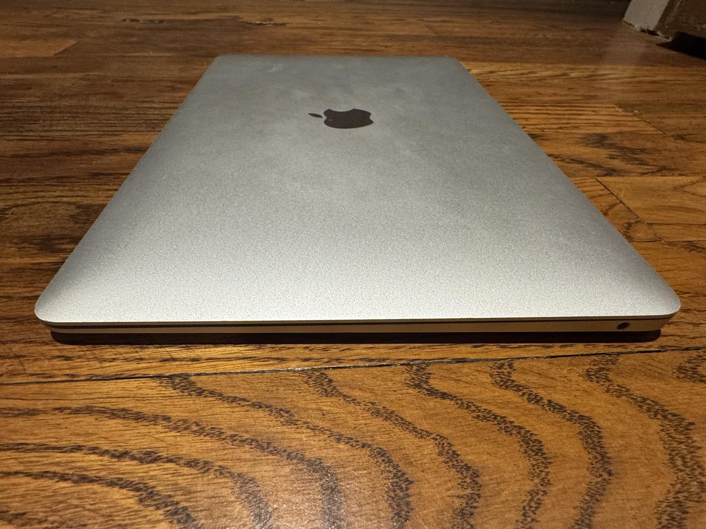 MacBook Air 2018 - 13 inch - Product Guide, Specs, Prices, and