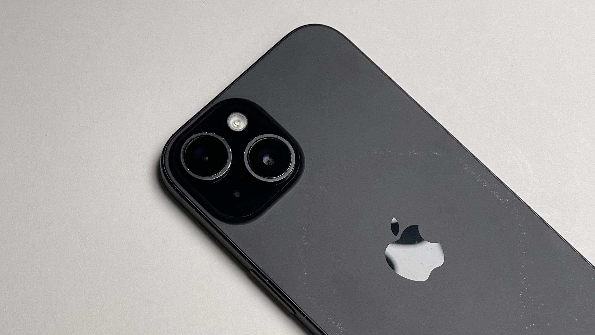 新品未開封iPhone15,Black,128GB◇ Apple iPhone 15 - Unlocked, 128GB, Black, A2846 - LAHM70737 - Swappa