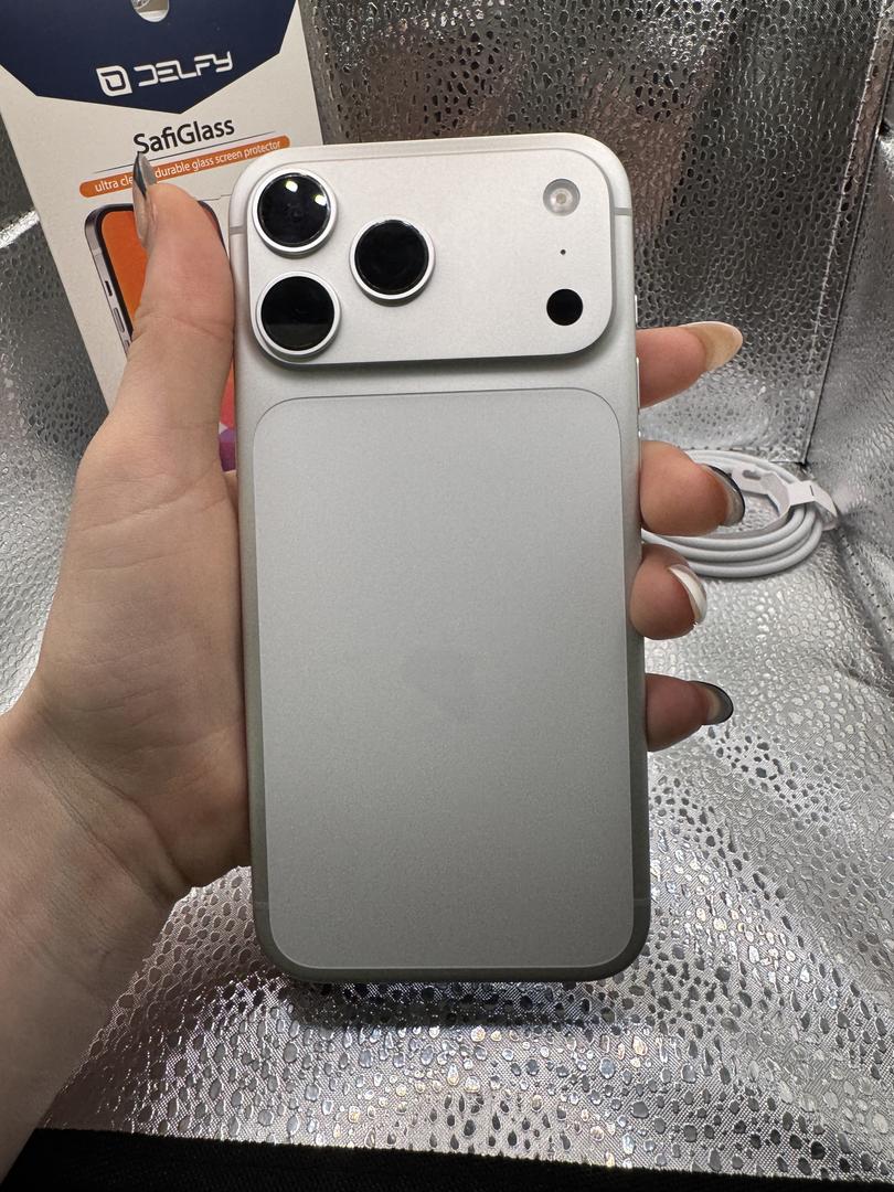 Apple iPhone 17 Pro Max - Verizon, 512GB, Silver, A3257
