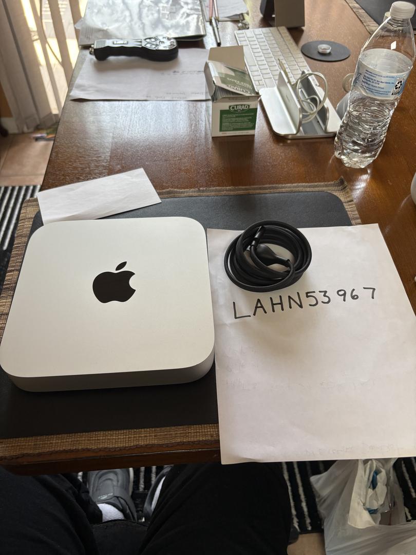 Mac mini 2020 - 2TB, Silver, 16GB, Apple M1 - LAHN53967 - Swappa