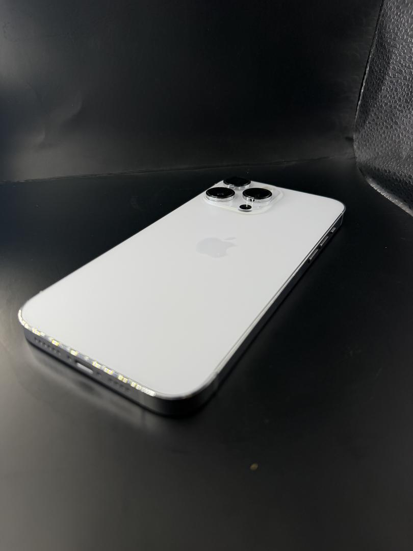 Apple iPhone 14 Pro Max - Unlocked, 1TB, Silver, A2651 - LAHO39486