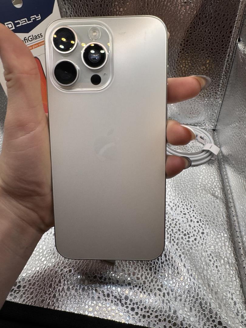 Apple iPhone 15 Pro Max - Verizon, 256GB, White, A2849 - LAHO50084