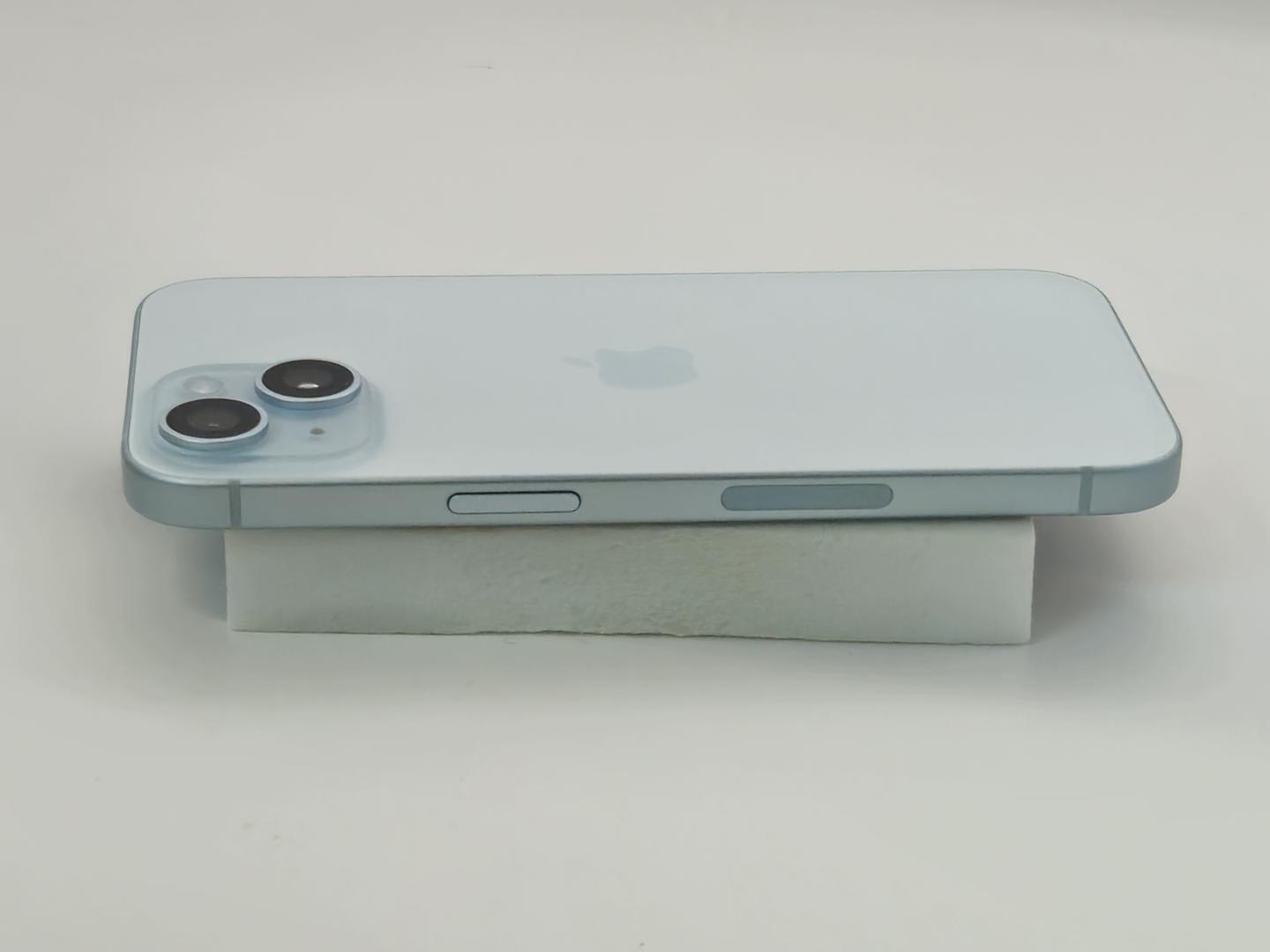 Apple iPhone 15 - Unlocked, 128GB, Blue, A2846 - LAHS04392 - Swappa