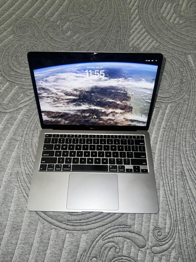 MacBook Air 2020 - 13" - 256 GB, Plata, 8 GB, Intel Core i3 4