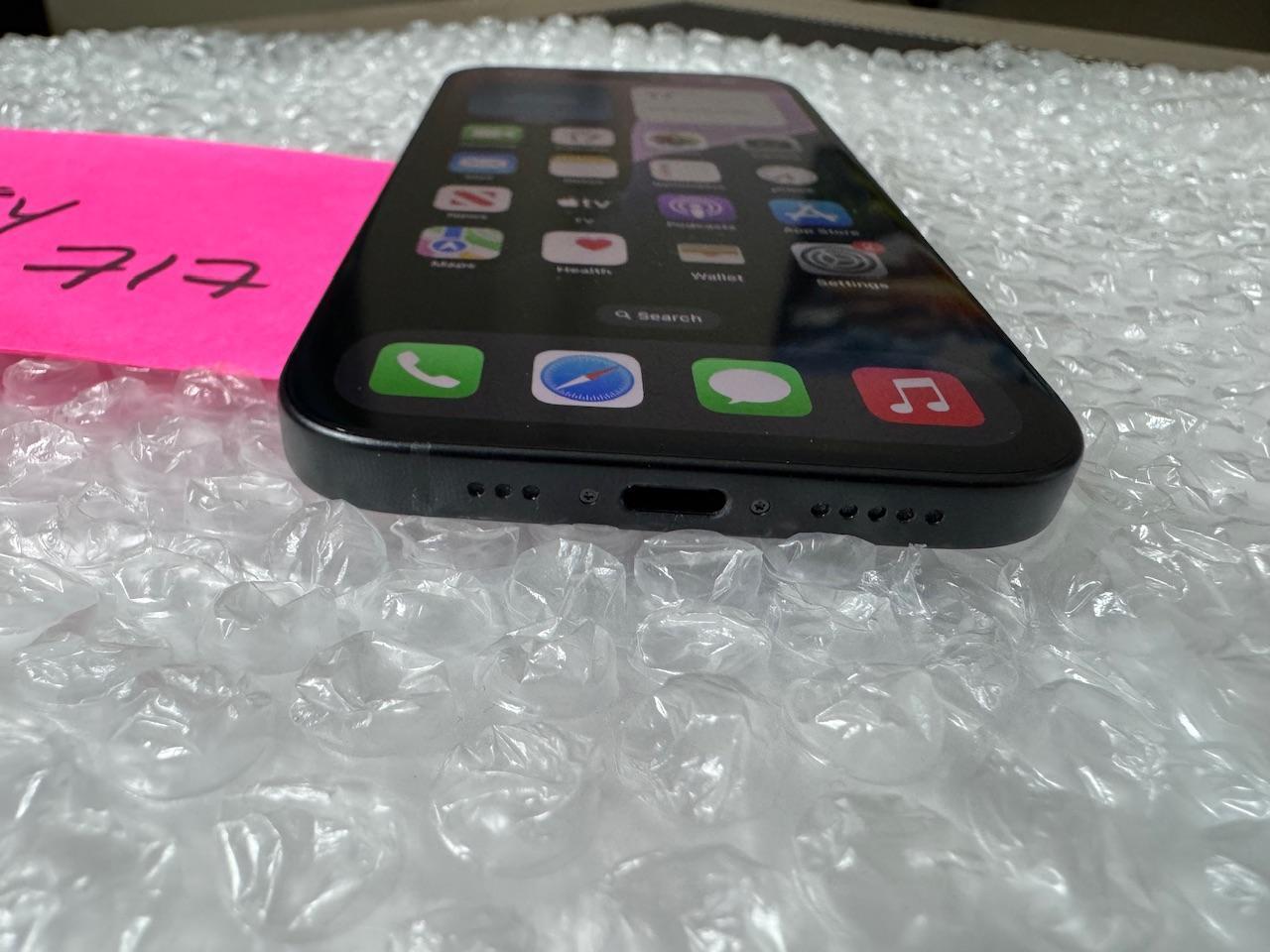 Apple iPhone 15 - Unlocked, 256GB, Black, A2846 - LAHX40564 - Swappa