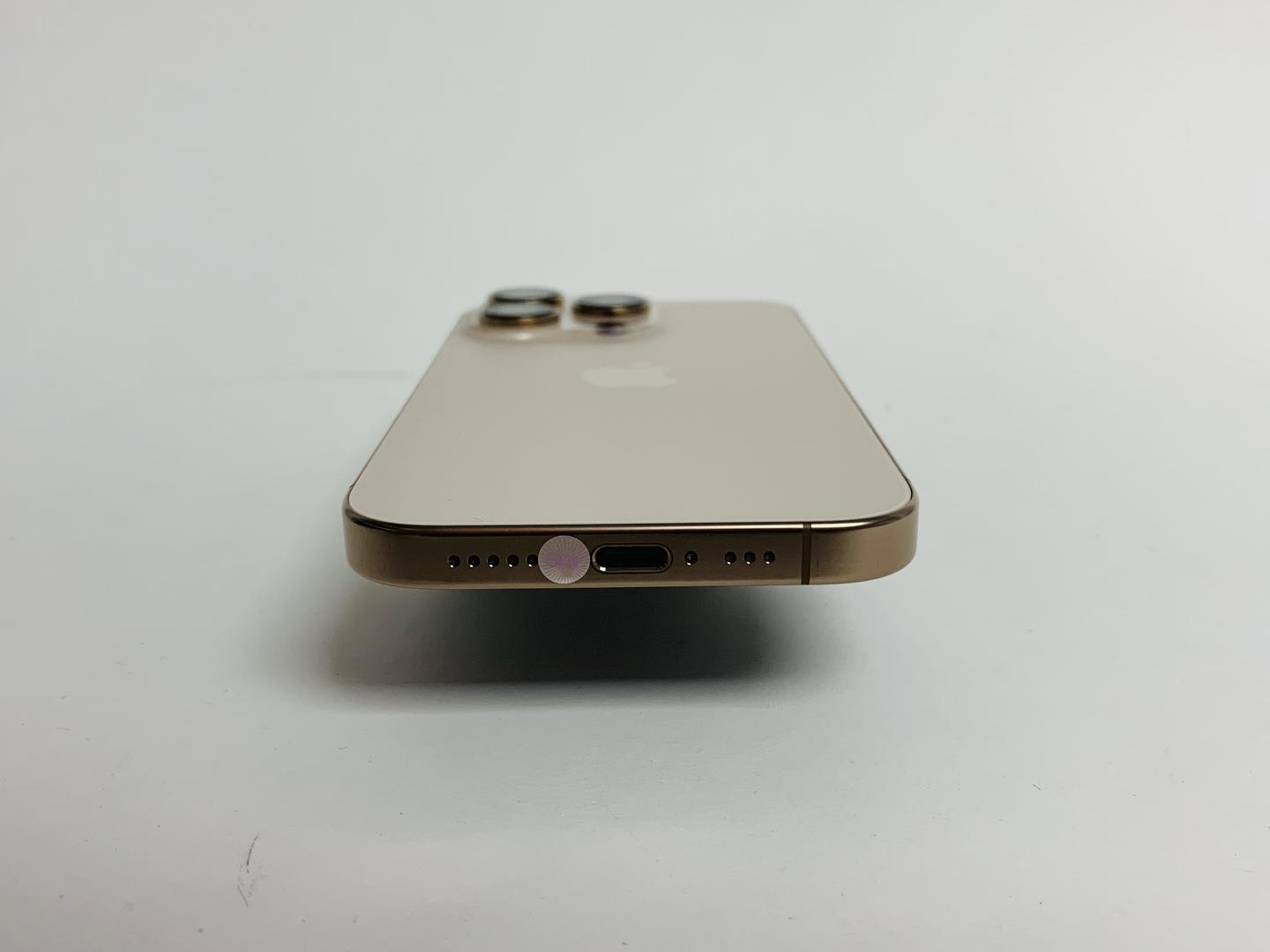 objects.io iPhone16Pro ホワイトベージュ 美しく、快適な移動を可能に