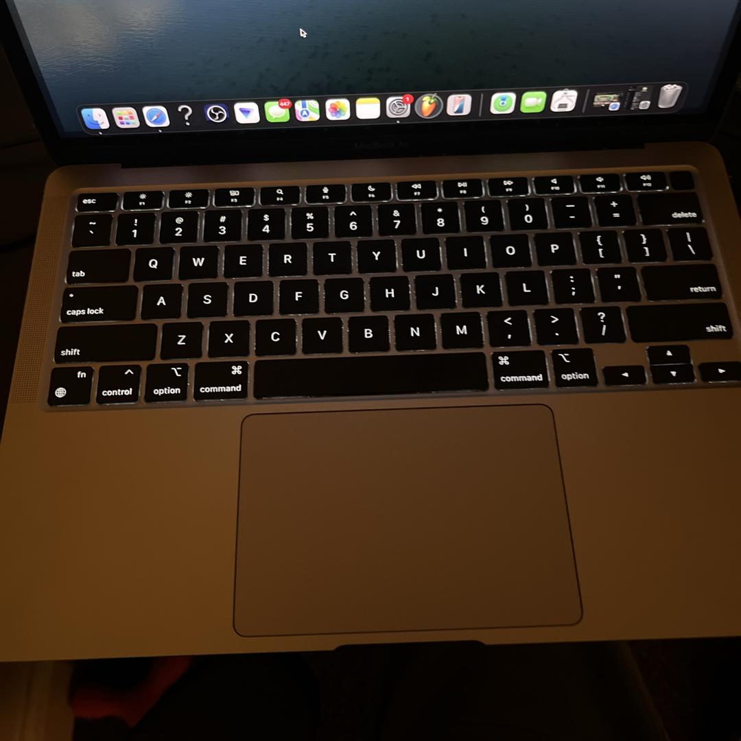 MacBook Air 2020 - 13" - 512 GB, Gris, 8 GB, Apple M1 5