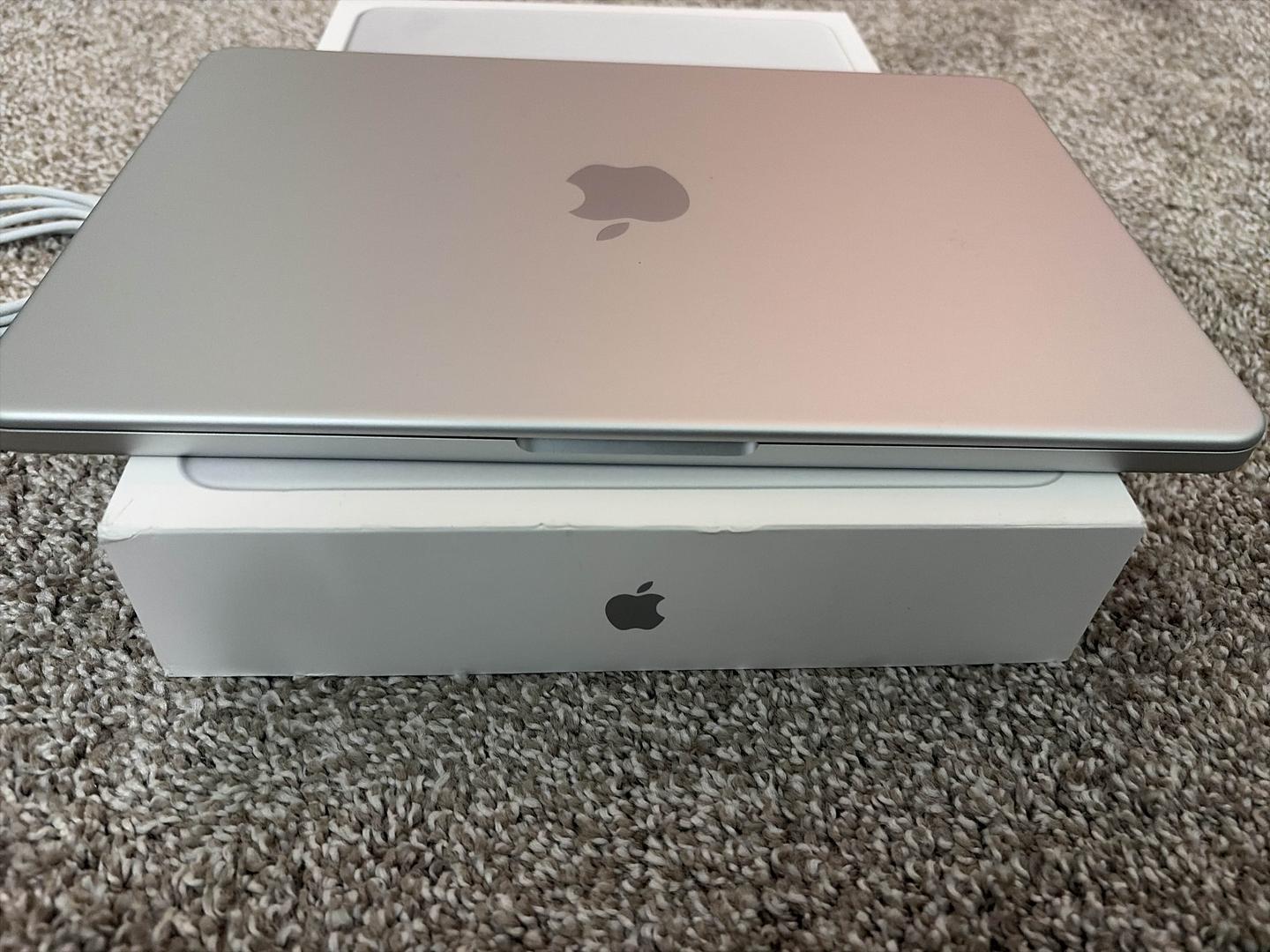 MacBook Neo 2026 - 512GB, Silver, 8GB, Apple A18 Pro - LAIG78035