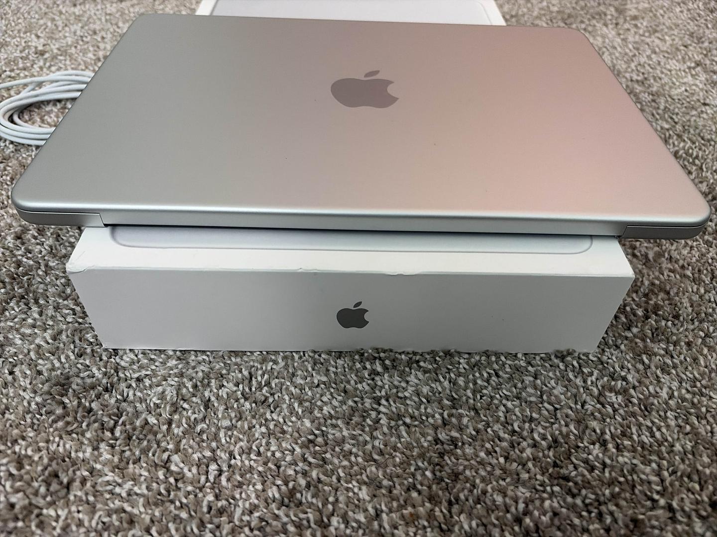 MacBook Neo 2026 - 512GB, Silver, 8GB, Apple A18 Pro - LAIG78035