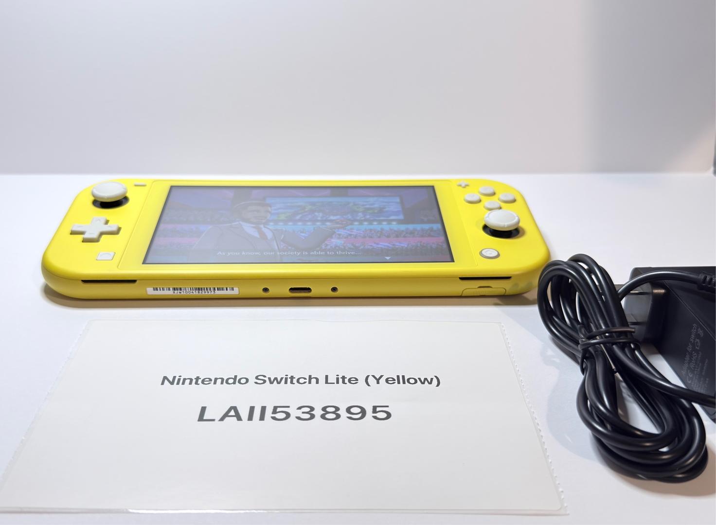 Nintendo Switch Lite - Amarillo 5