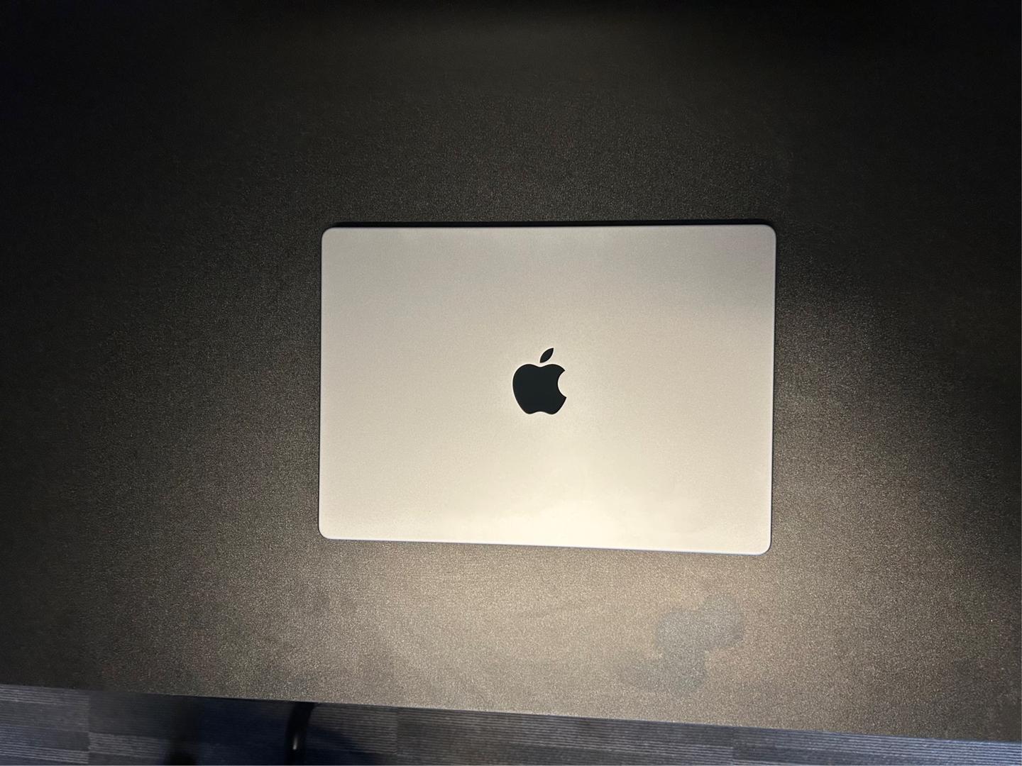 MacBook Pro 2021 - 14" - 1 TB, gris, 32 GB, Apple M1 Max 2