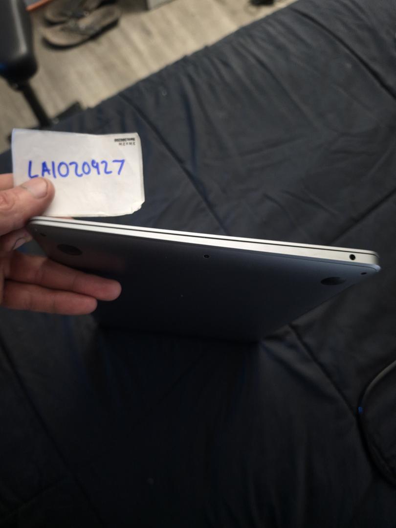 MacBook Air 2020 - 13" - 256 GB, Plata, 8 GB, Apple M1 6