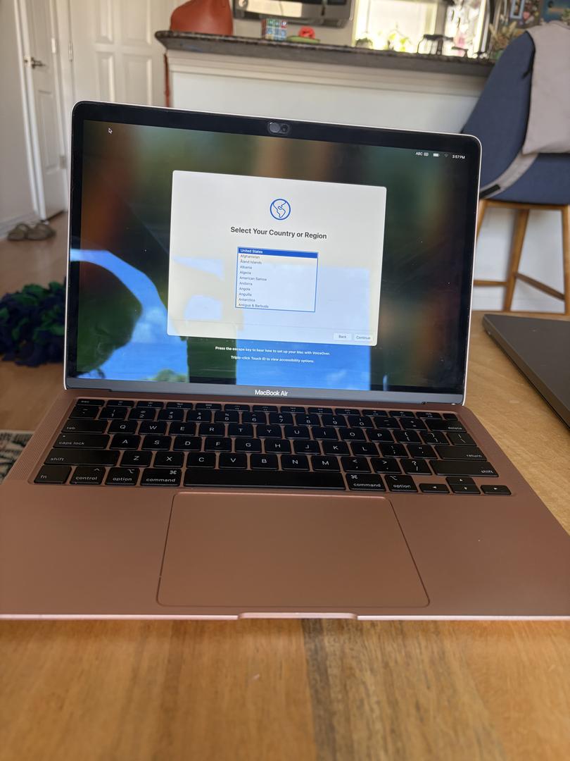 MacBook Air 2020 - 13" - 256 GB, Dorado, 8 GB, Intel Core i3 4