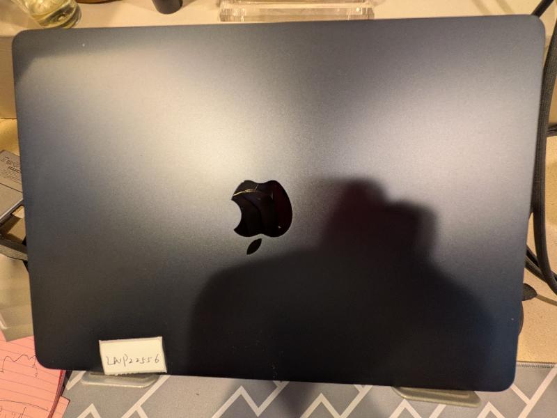 MacBook Air 2022 (M2) - 13" - 256 GB, Medianoche, 8 GB, Apple M2 2