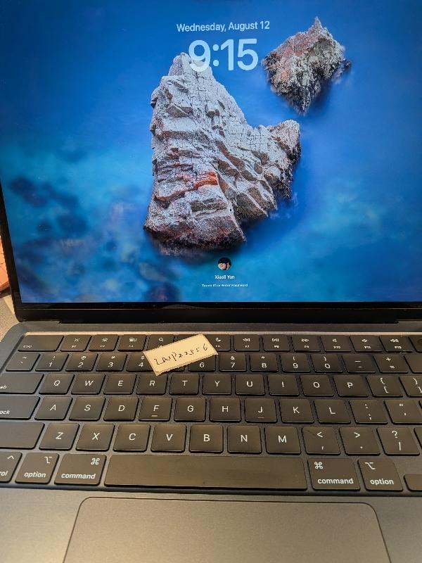 MacBook Air 2022 (M2) - 13" - 256 GB, Medianoche, 8 GB, Apple M2 4