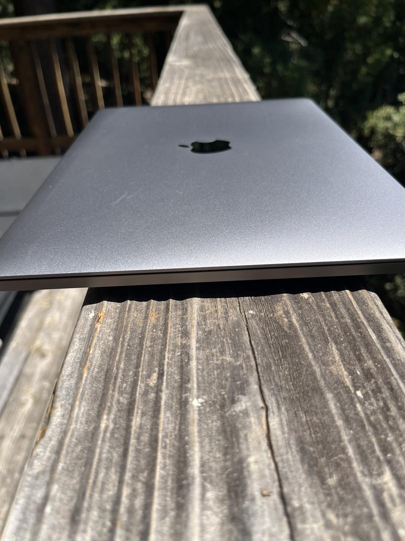 MacBook Pro 2020 - 13" - 256 GB, Plata, 8 GB, Intel Core i5 6