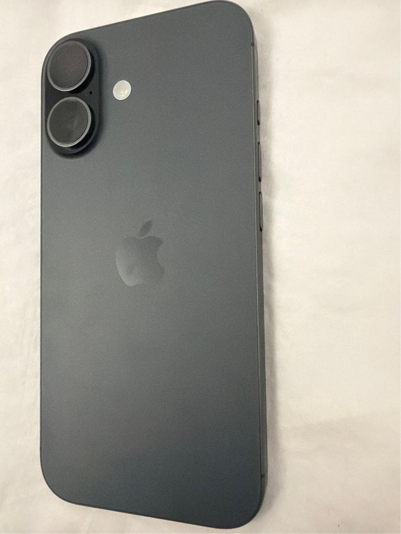Apple iPhone 17 - Unlocked, 256GB, Black, A3258 - LAIQ44233 - Swappa