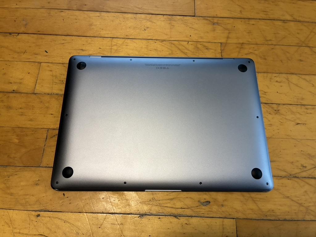 MacBook Air 2020 - 13" - 2 TB, Gris, 16 GB, Apple M1 7