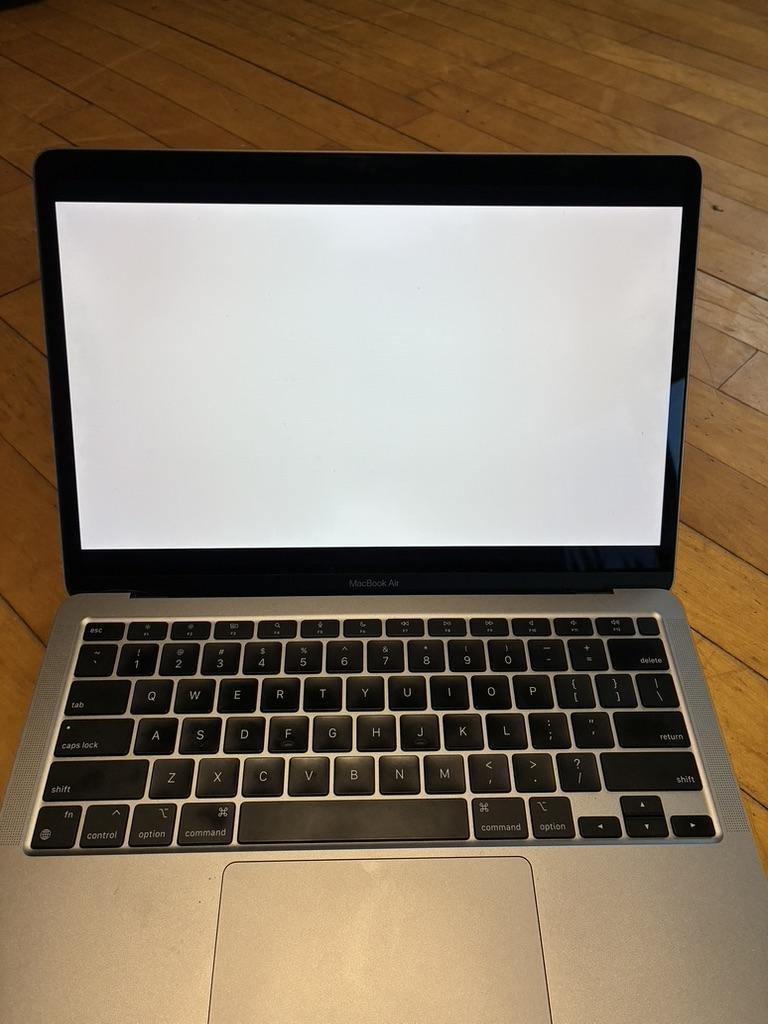 MacBook Air 2020 - 13" - 2 TB, Gris, 16 GB, Apple M1 6