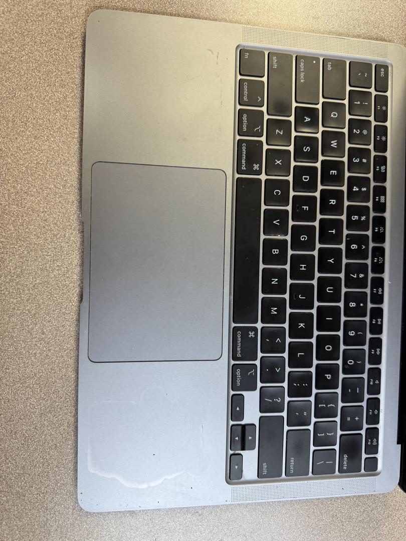 MacBook Air 2020 - 13" - 256 GB, Gris, 8 GB, Intel Core i3 3