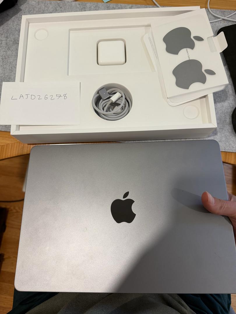 MacBook Air 2022 (M2) - 13