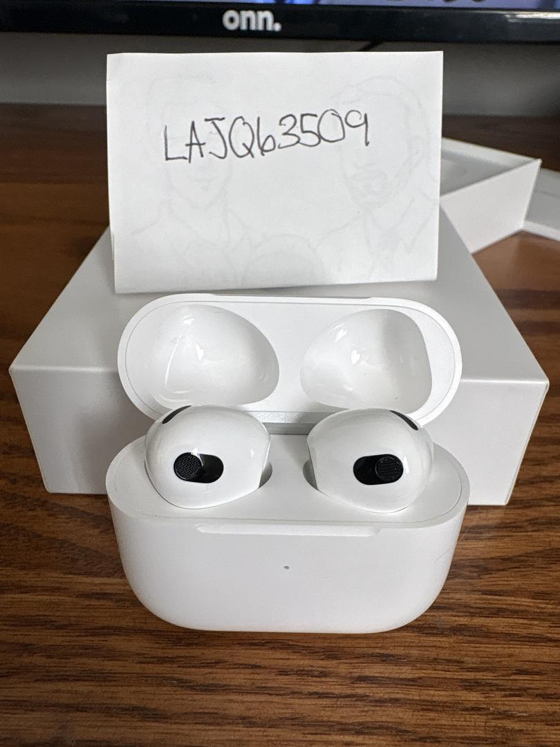 Apple AirPods (3rd Gen) - Lightning Case - LAJQ63509 - Swappa