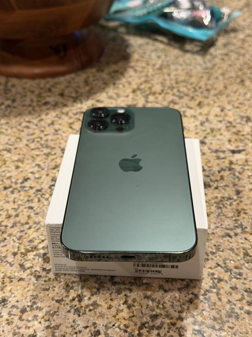 Apple iPhone 13 Pro Max - Unlocked Non-US, 128GB, Green, A2643