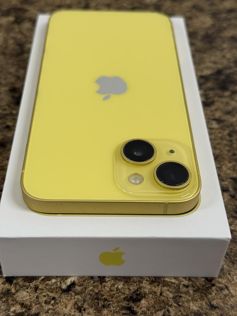 Apple iPhone 14 - Unlocked, 256GB, Yellow, A2649 - LAJY71076 - Swappa