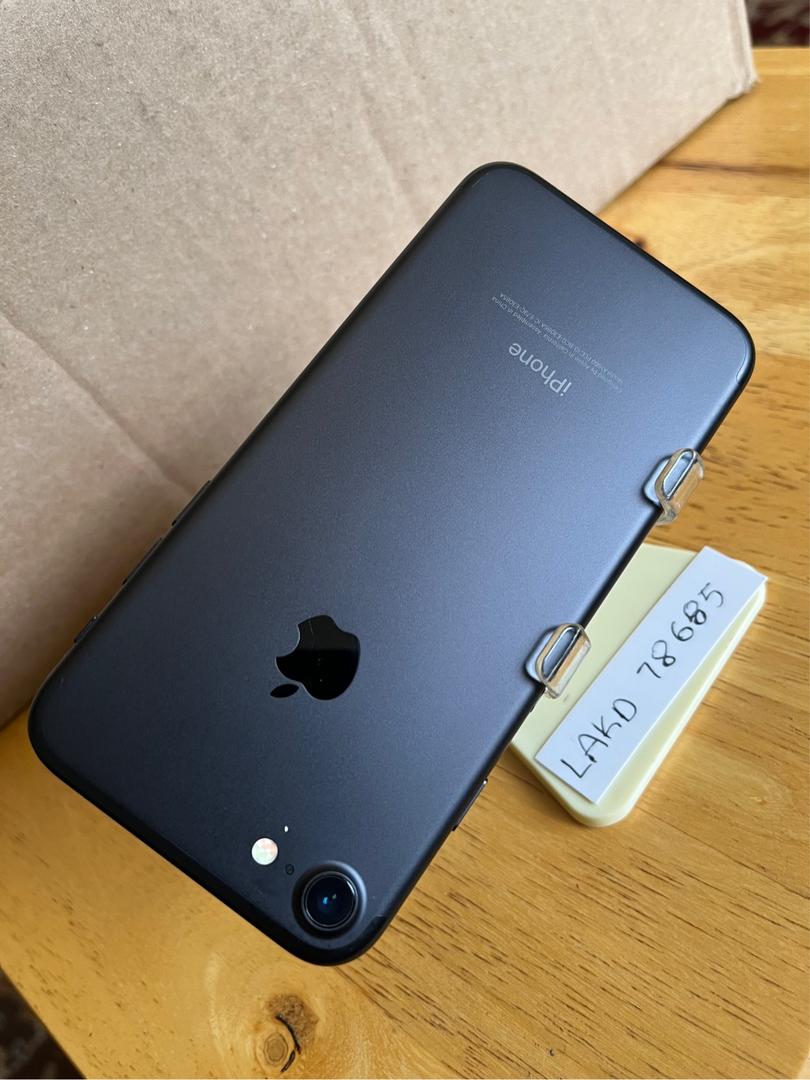 Apple iPhone 7 - Unlocked, 32GB, Black, A1660 - LAKD78685 - Swappa