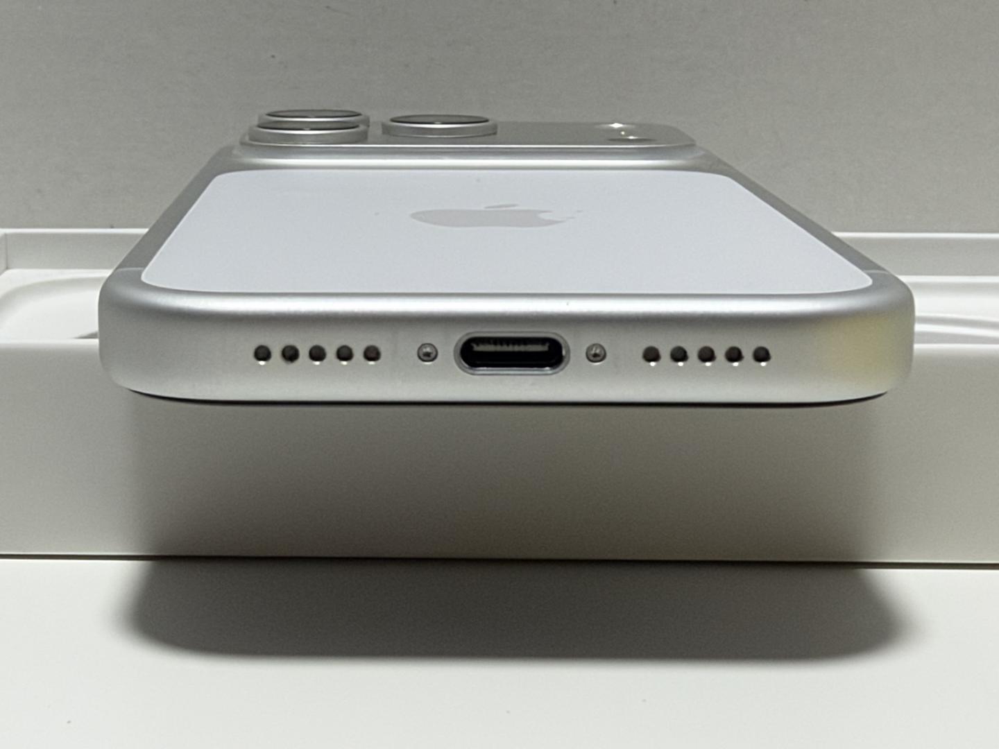 Apple iPhone 17 Pro - Unlocked, 256GB, Silver, A3256 - LALE07748