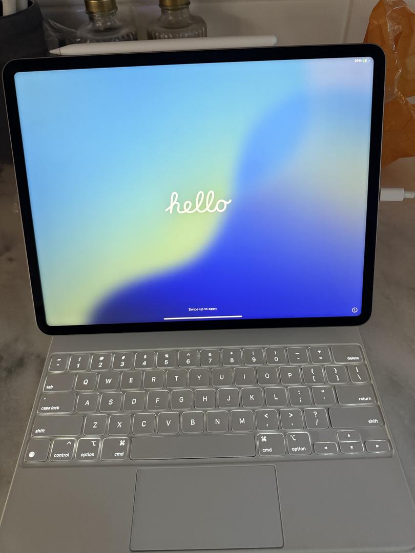 Apple Magic Keyboard for iPad Pro - White - LALH87394 - Swappa