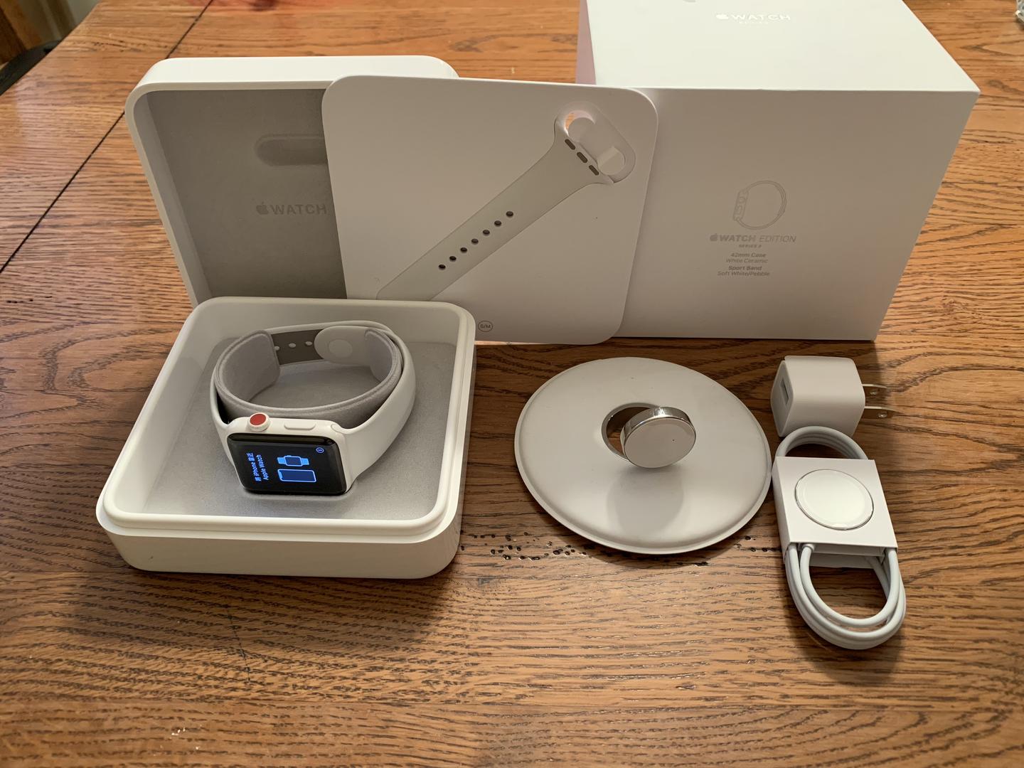Apple Watch Series 3 42mm Unlocked White A1861 Edition LRKH46723 Swappa