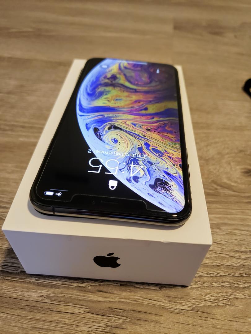 Apple iPhone Xs Max Unlocked, Gray, 256GB, A1921 LRMX90011 Swappa